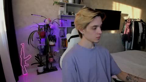 Nick online show from 04-01-26, 01:41