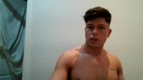 Snapshot of absolutwinner chatting on 02-22-26, 10:30 absolutwinner online show from 02-22-26, 10:30