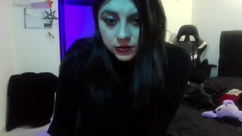 Alice online show from 06-11-26, 02:22