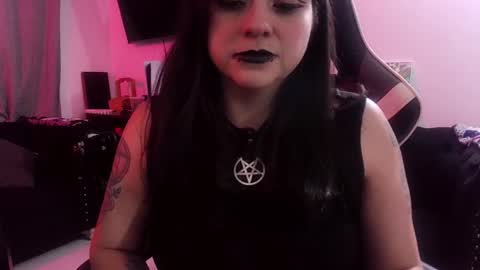 Alice online show from 06-19-26, 02:38