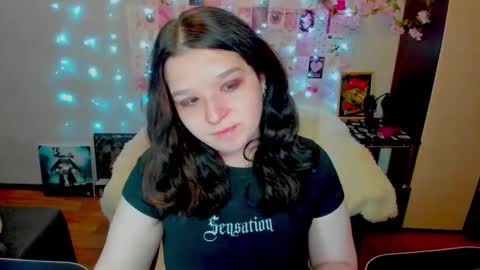 Snapshot of acid_kate chatting on 05-14-26, 12:06 Kate online show from 05-14-26, 12:06