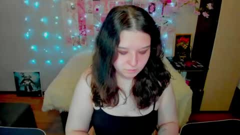 Kate online show from 06-18-26, 12:22