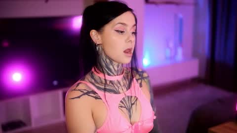 acid_pie online show from 10-31-25, 06:53