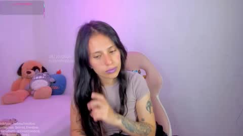 Snapshot of activistfreedom chatting on 10-28-25, 03:58 Helena online show from 10-28-25, 03:58