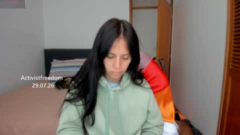 Helena online show from 07-29-26, 03:32