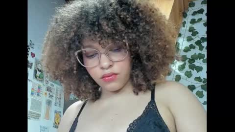 Snapshot of ada_gales_ chatting on 02-23-25, 01:24  Isa  online show from 02-23-25, 01:24