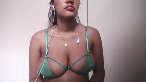 Snapshot of ada_jhonson chatting on 02-08-25, 09:36 Adhara online show from 02-08-25, 09:36