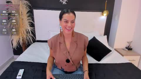    online show from 06-24-26, 01:32
