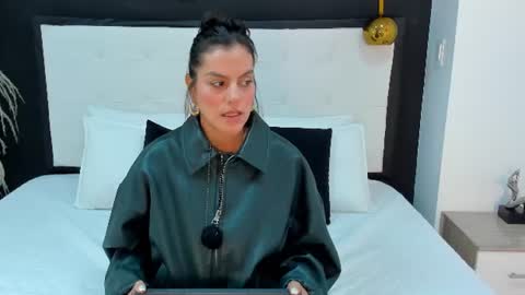   online show from 07-23-26, 03:21