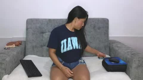 Adahira online show from 06-15-26, 02:58