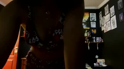 Snapshot of adam_and_abby_ chatting on 02-27-25, 05:36 adam and abby online show from 02-27-25, 05:36