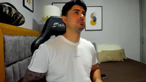 adam clarke online show from 12-14-25, 08:52