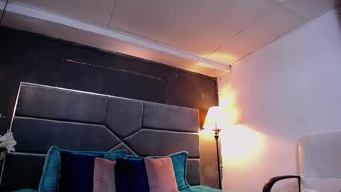 adam_fit19cm online show from 01-13-26, 02:00