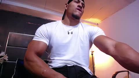 adam_fit19cm online show from 03-07-26, 02:03
