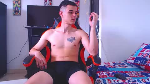 adam hot11 online show from 03-12-26, 03:18