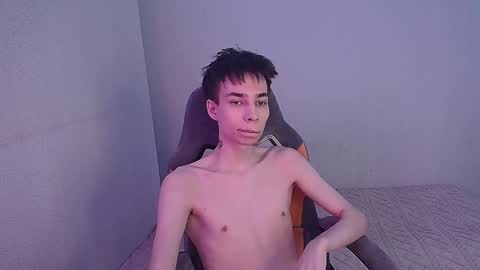 Snapshot of adam_kpoy chatting on 10-04-25, 02:37 adam kpoy online show from 10-04-25, 02:37