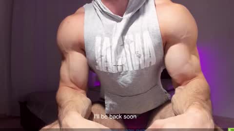 Snapshot of adam_muscle_ chatting on 09-11-25, 09:26 Adam online show from 09-11-25, 09:26