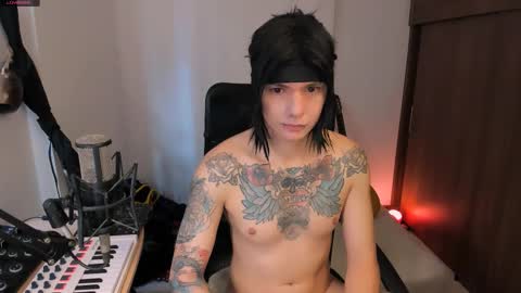 Snapshot of adam_rocket chatting on 10-14-25, 01:34  Adam online show from 10-14-25, 01:34