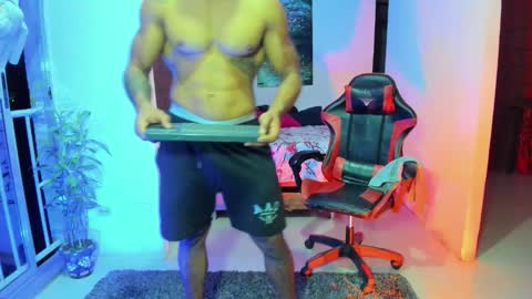 Adam Valencia online show from 10-09-25, 04:54