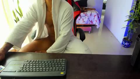 Adam Valencia online show from 10-22-25, 02:06