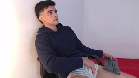 Hello guys excuse my absence I will be absent for several days for health reasons I hope you understand thank you very much. online show from 10-25-25, 07:27