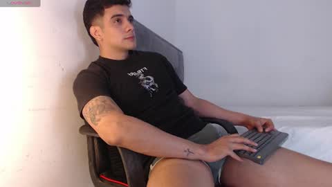 Hello guys excuse my absence I will be absent for several days for health reasons I hope you understand thank you very much. online show from 07-11-26, 04:15