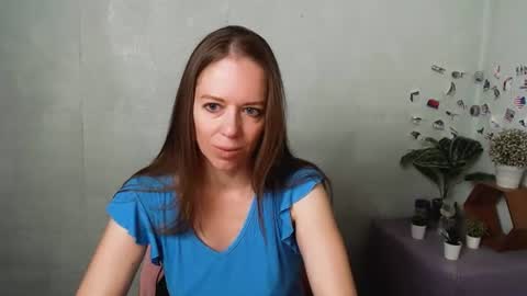 Snapshot of adamais_ chatting on 06-22-26, 02:46 adamais_ online show from 06-22-26, 02:46