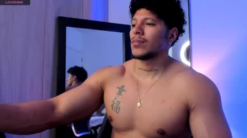 adambrocs1 online show from 04-26-26, 05:43