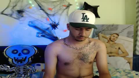 Snapshot of adamparker_ chatting on 10-21-25, 03:18 adamparker_ online show from 10-21-25, 03:18