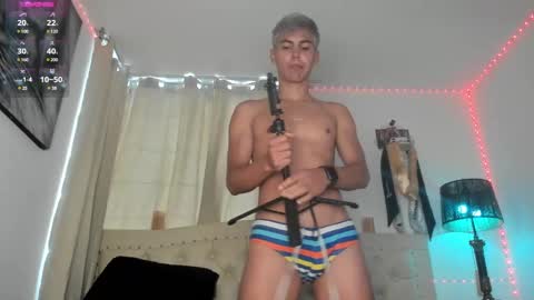 Snapshot of adams_ricci chatting on 01-04-25, 12:38 Adams online show from 01-04-25, 12:38