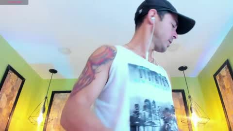 Im Adams Sanz online show from 04-29-26, 07:31