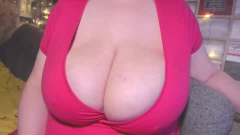 Snapshot of adamsvictory chatting on 12-11-24, 02:30 Victoria online show from 12-11-24, 02:30