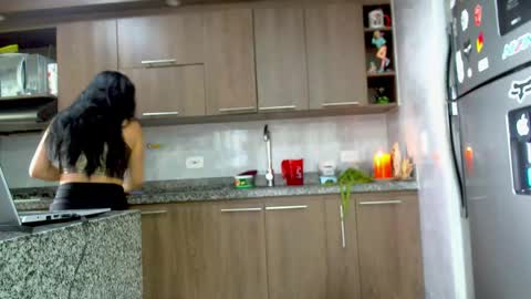 eva online show from 02-15-25, 09:15