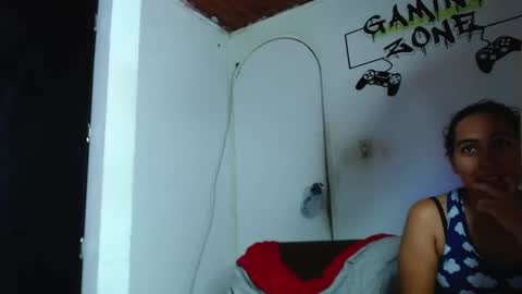 Snapshot of adan_hudson2397 chatting on 02-19-25, 04:55 Austin and Emily online show from 02-19-25, 04:55