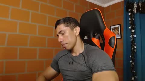 Snapshot of adan_sin1 chatting on 01-25-25, 05:19 Adan Sin online show from 01-25-25, 05:19