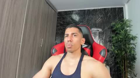 Snapshot of adan_sin1 chatting on 05-06-26, 05:29 Adan Sin online show from 05-06-26, 05:29