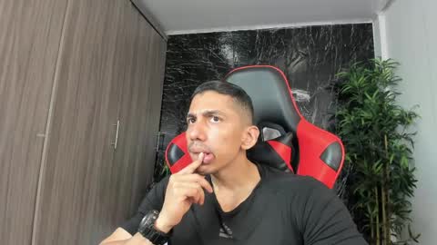 Snapshot of adan_sin1 chatting on 05-28-26, 04:15 Adan Sin online show from 05-28-26, 04:15
