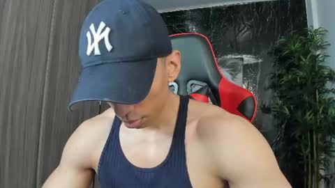 Adan Sin online show from 06-18-26, 03:05