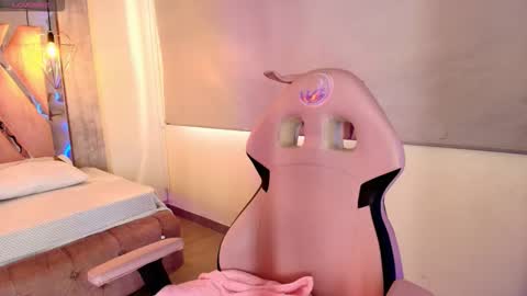  Adara  online show from 10-04-25, 08:40