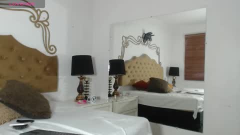 Snapshot of adara_ferrara chatting on 10-26-25, 09:31 Adara Ferrara online show from 10-26-25, 09:31