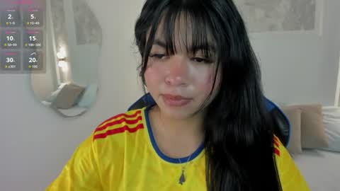 Snapshot of adarna13_ chatting on 07-07-26, 08:13 A D A R N A online show from 07-07-26, 08:13