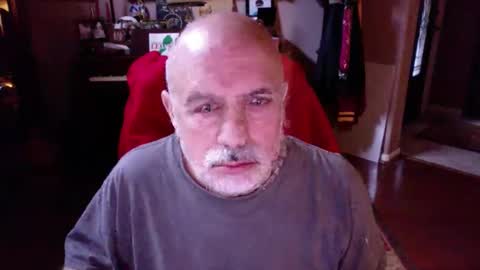 Snapshot of add_me_2 chatting on 12-04-25, 08:06 add_me_2 online show from 12-04-25, 08:06