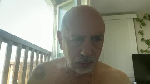 Snapshot of add_me_2 chatting on 06-25-26, 09:14 add_me_2 online show from 06-25-26, 09:14