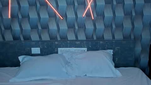 Snapshot of addicting_alice chatting on 10-11-25, 12:04 PMFORPVTBB online show from 10-11-25, 12:04