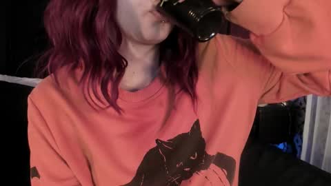 Snapshot of adeelinee chatting on 01-15-26, 08:01 Ade online show from 01-15-26, 08:01