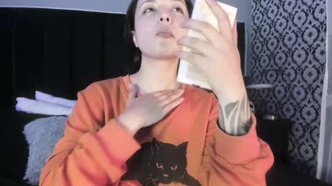 Snapshot of adeelinee chatting on 03-07-26, 08:17 Ade online show from 03-07-26, 08:17