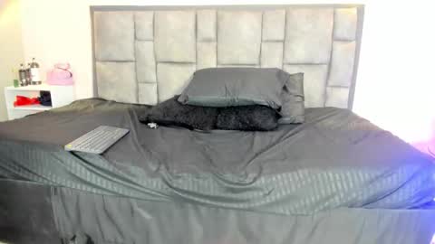 adela online show from 02-19-26, 04:52