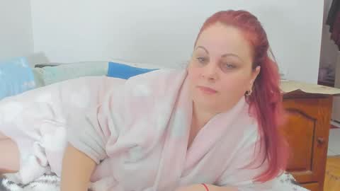 Snapshot of adelamilfsexy chatting on 02-23-25, 02:57 izabellamilf online show from 02-23-25, 02:57