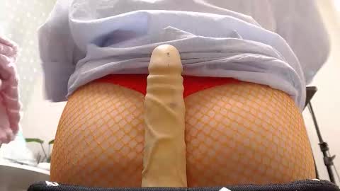 Snapshot of adeldal chatting on 10-30-25, 06:15 adeldal online show from 10-30-25, 06:15