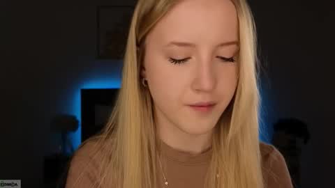 Adele online show from 02-12-26, 09:43